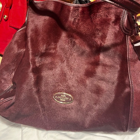 Coach Rich Burgundy Shoulder Bag - Picture 1 of 5